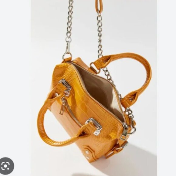 ⭐️ Skylar Crossbody Grunge Rock Hipster Hippie Chic Party Classy Street Purse - Picture 1 of 5